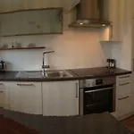 Superior-apartment Mit Pool Und Seezugang Apartmán *