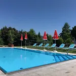 Apartmán Superior-apartment Mit Pool Und Seezugang *
